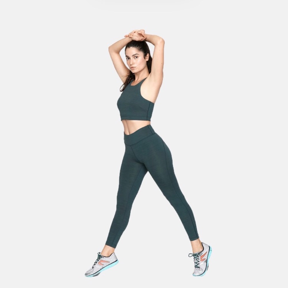 Outdoor voices crop top